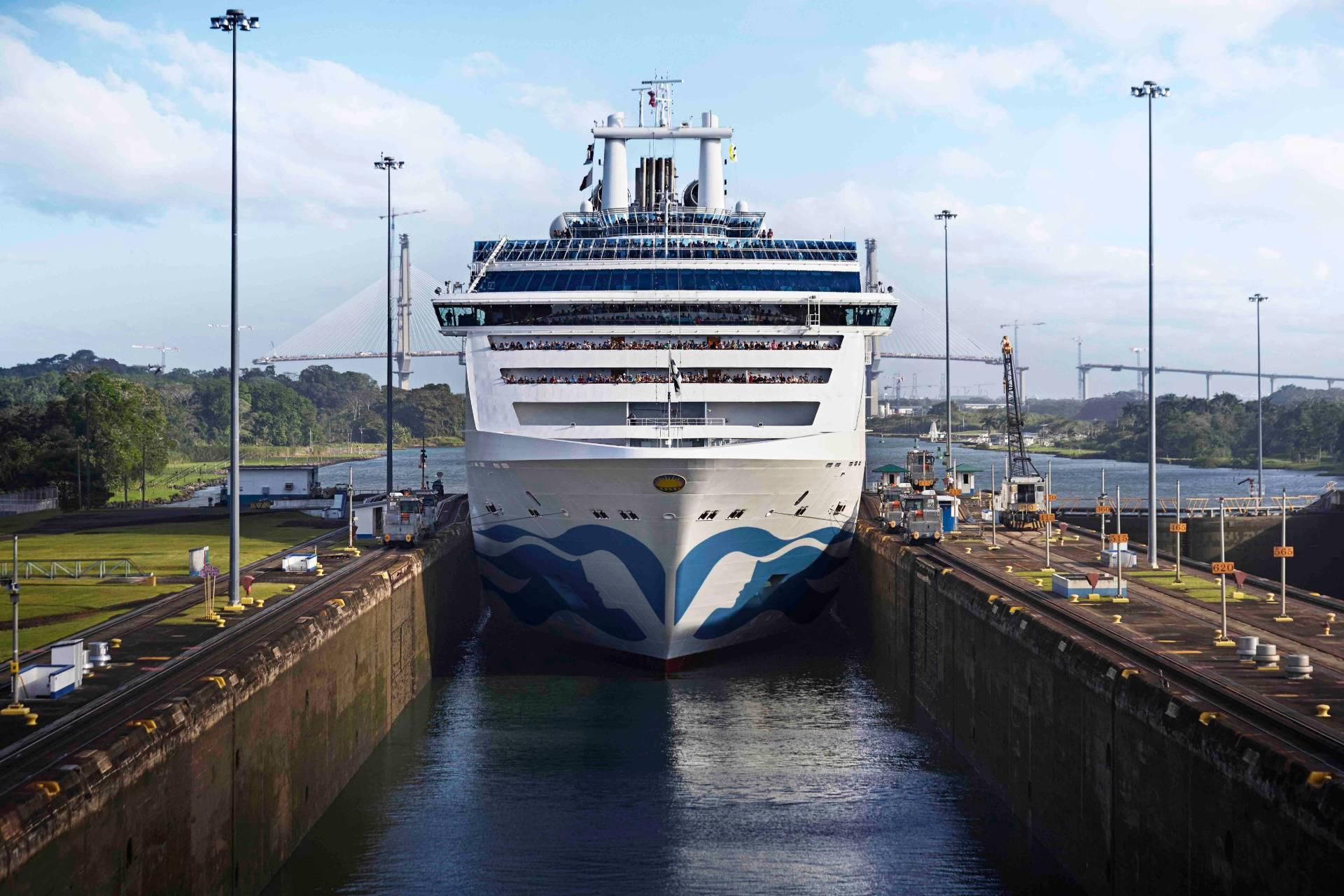 highest rated panama canal cruise